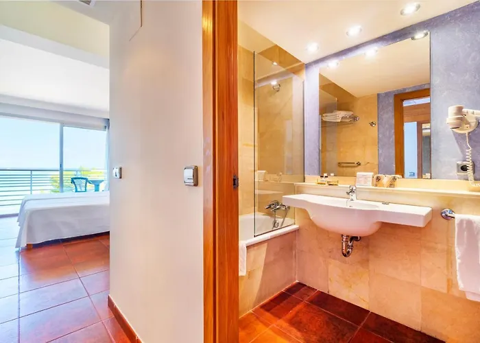 فندق نا فورانا